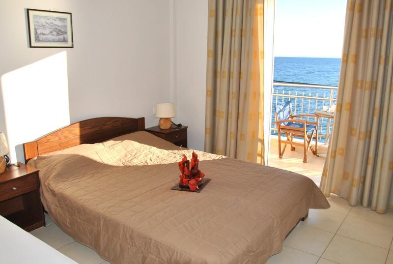 Kalypso Hotel Poros  Zewnętrze zdjęcie